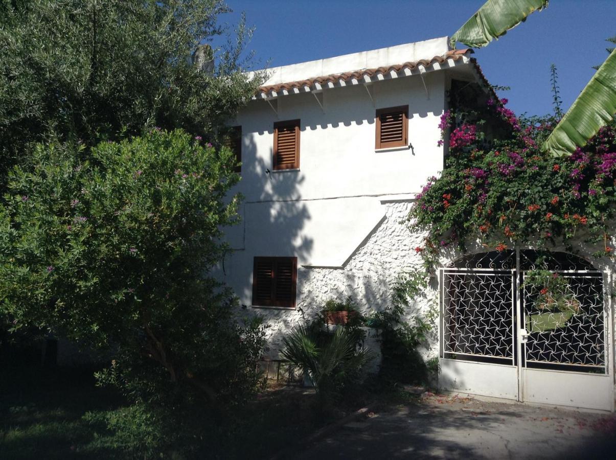 Deliziosa Villa 150 Metri Dal Mare Quartu SantʼElena Exterior foto