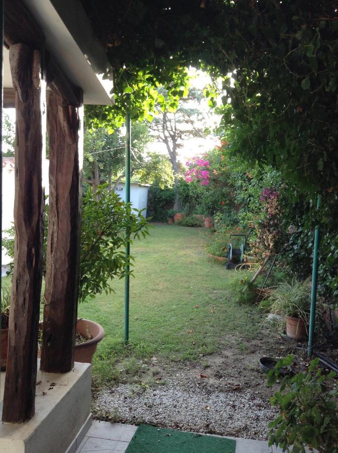 Deliziosa Villa 150 Metri Dal Mare Quartu SantʼElena Exterior foto